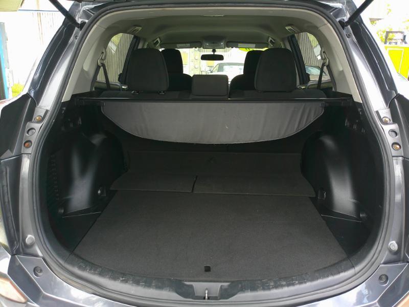 Toyota RAV4 LE FWD 2016
