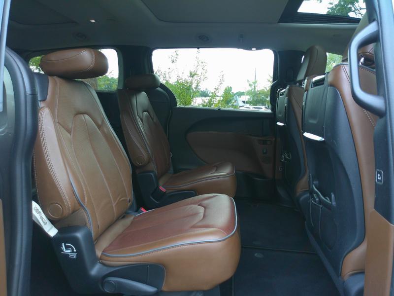 Chrysler Pacifica Limited 2017