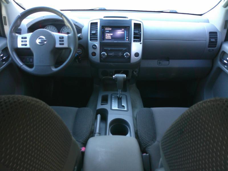 Nissan Frontier  2014