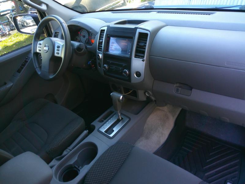 Nissan Frontier  2014