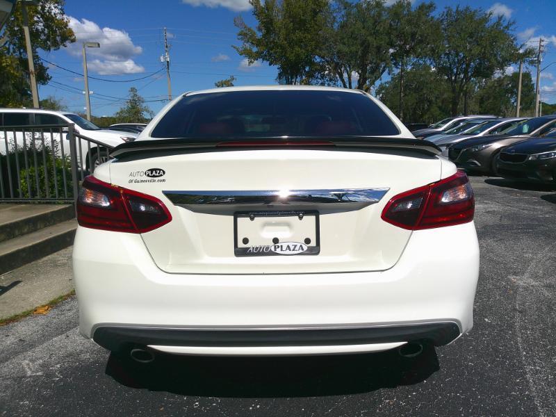 Nissan Altima 2.5 SR 2017