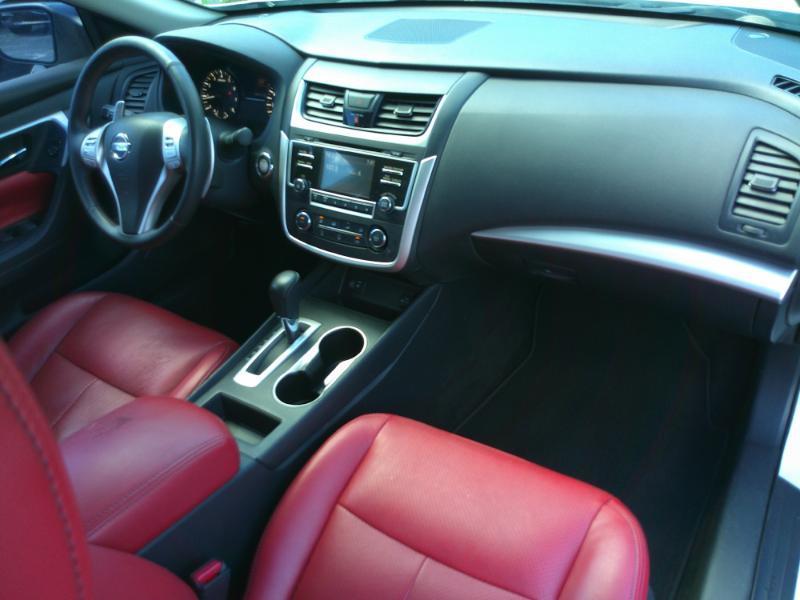 Nissan Altima 2.5 SR 2017