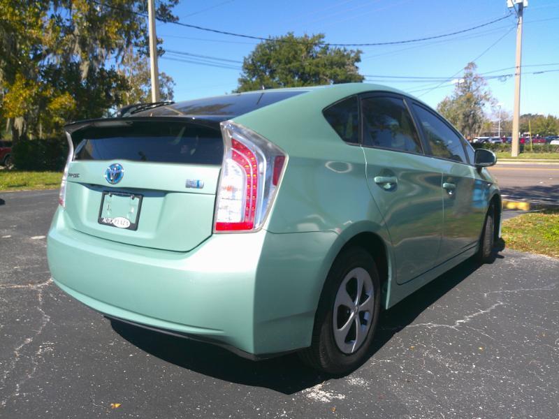 Toyota Prius Three 2015