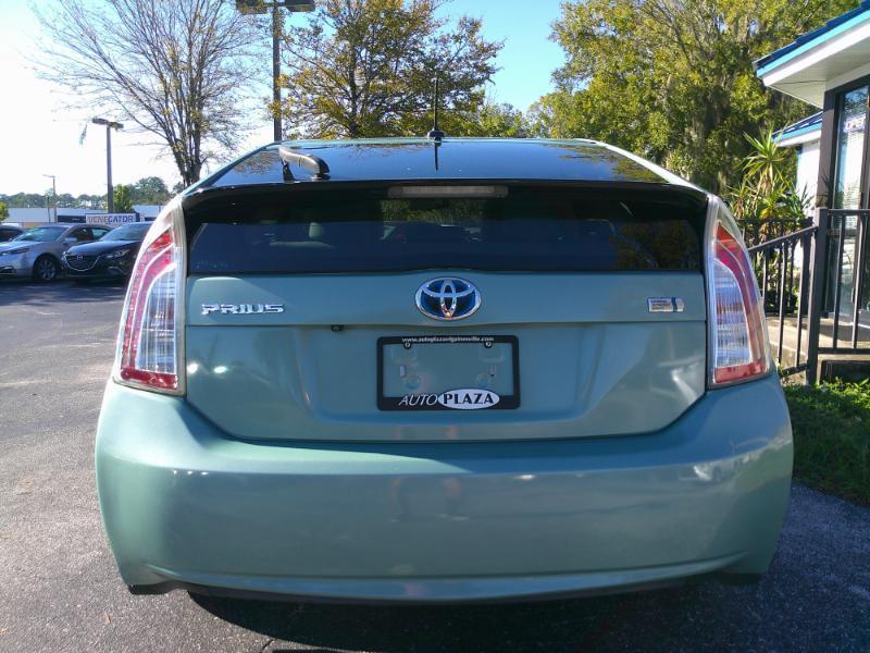 Toyota Prius Three 2015