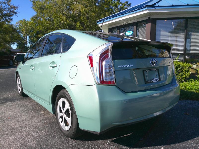 Toyota Prius Three 2015