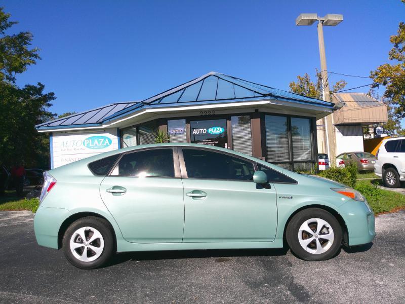 Toyota Prius Three 2015
