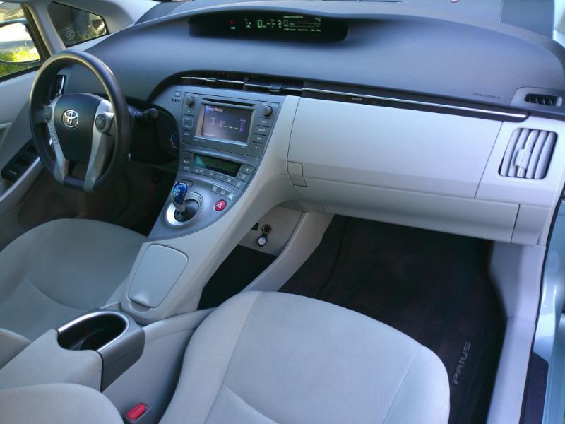 Toyota Prius Three 2015