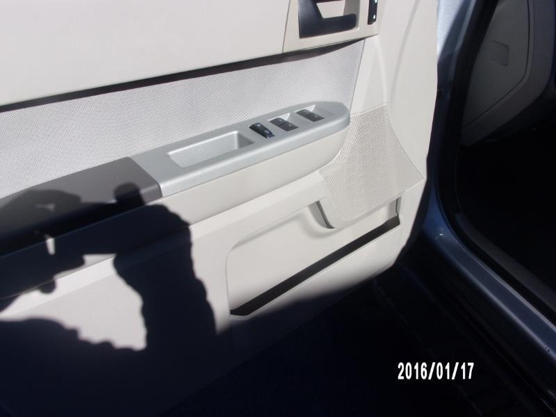 Ford Escape XLT FWD 2011