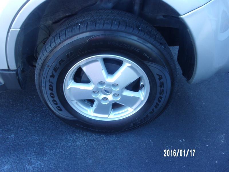 Ford Escape XLT FWD 2011