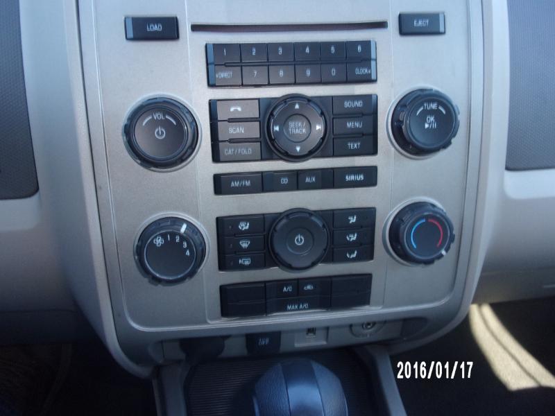 Ford Escape XLT FWD 2011