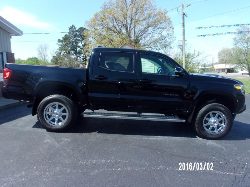 Toyota Tacoma SR5 Double Cab Long Bed V6 6AT 4WD 2018