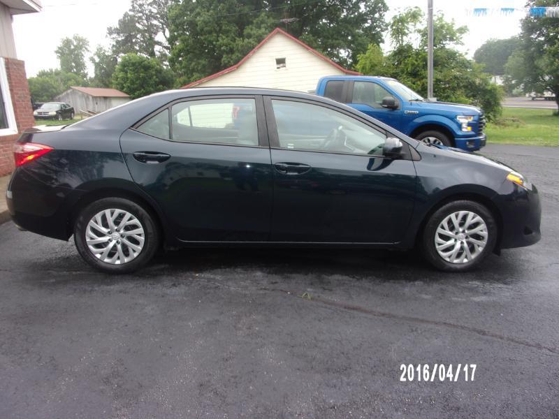 Toyota Corolla XLE CVT 2019