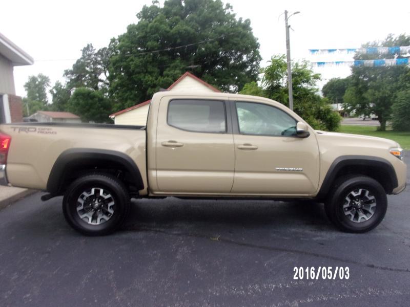 Toyota Tacoma SR5 Double Cab Long Bed V6 6AT 2WD 2016