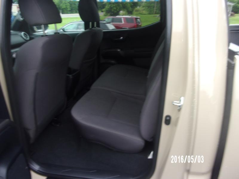 Toyota Tacoma SR5 Double Cab Long Bed V6 6AT 2WD 2016