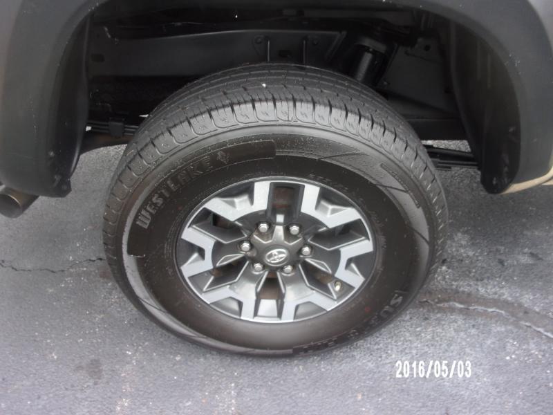 Toyota Tacoma SR5 Double Cab Long Bed V6 6AT 2WD 2016