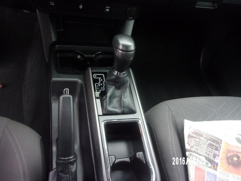 Toyota Tacoma SR5 Double Cab Long Bed V6 6AT 2WD 2016