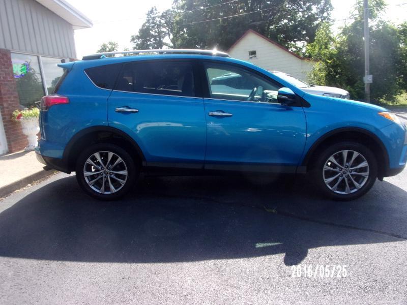 Toyota RAV4 Limited FWD 2017