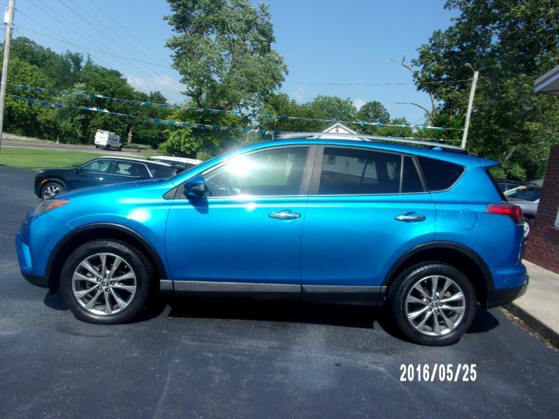 Toyota RAV4 Limited FWD 2017