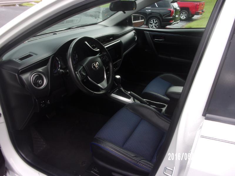 Toyota Corolla L CVT 2018
