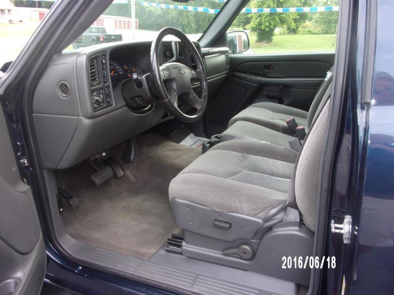 Chevrolet Silverado 1500 LS 4WD 2006