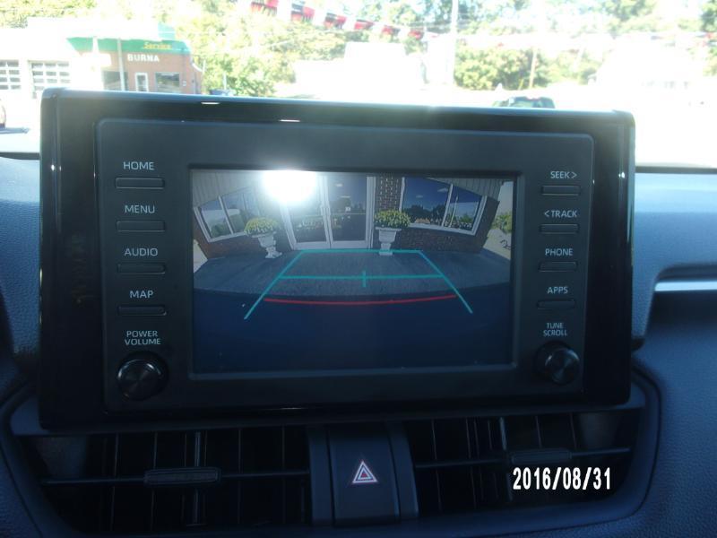 Toyota RAV4 LE 2019