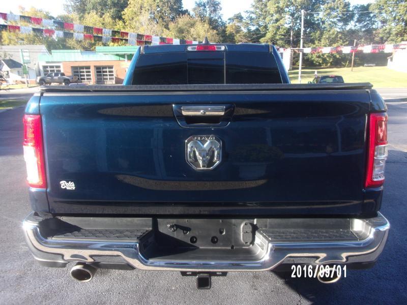 RAM 1500 Big Horn Crew Cab SWB 4WD 2020