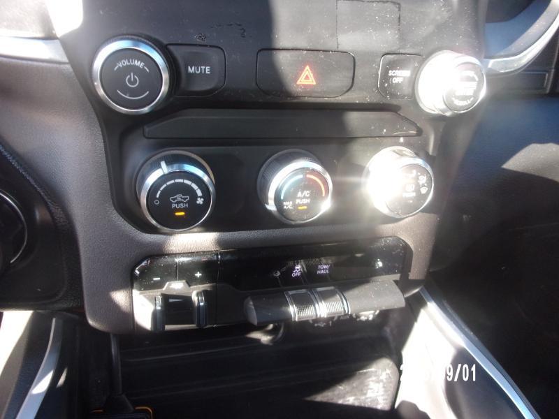 RAM 1500 Big Horn Crew Cab SWB 4WD 2020