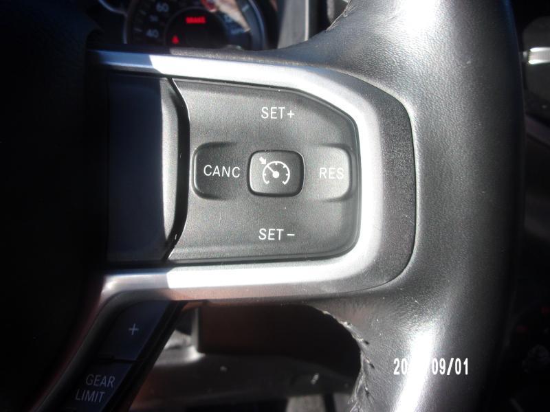 RAM 1500 Big Horn Crew Cab SWB 4WD 2020