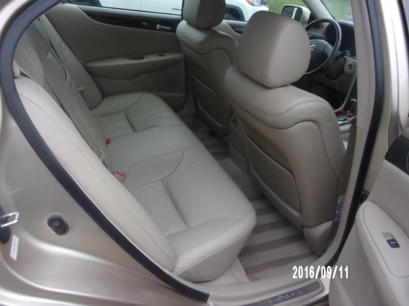 Lexus ES 300 Sedan 2002