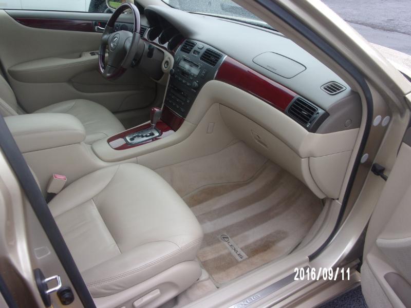 Lexus ES 300 Sedan 2002