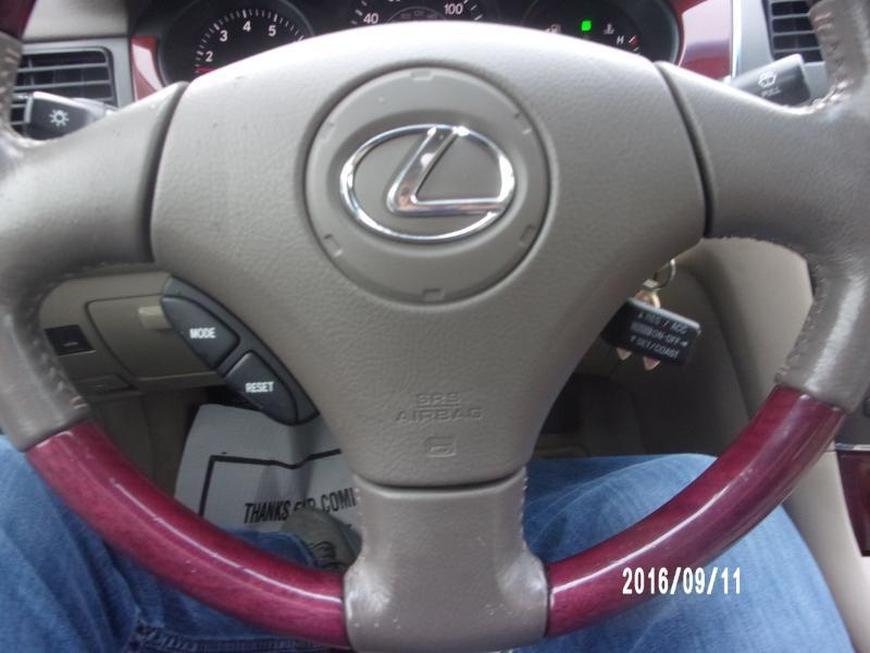 Lexus ES 300 Sedan 2002