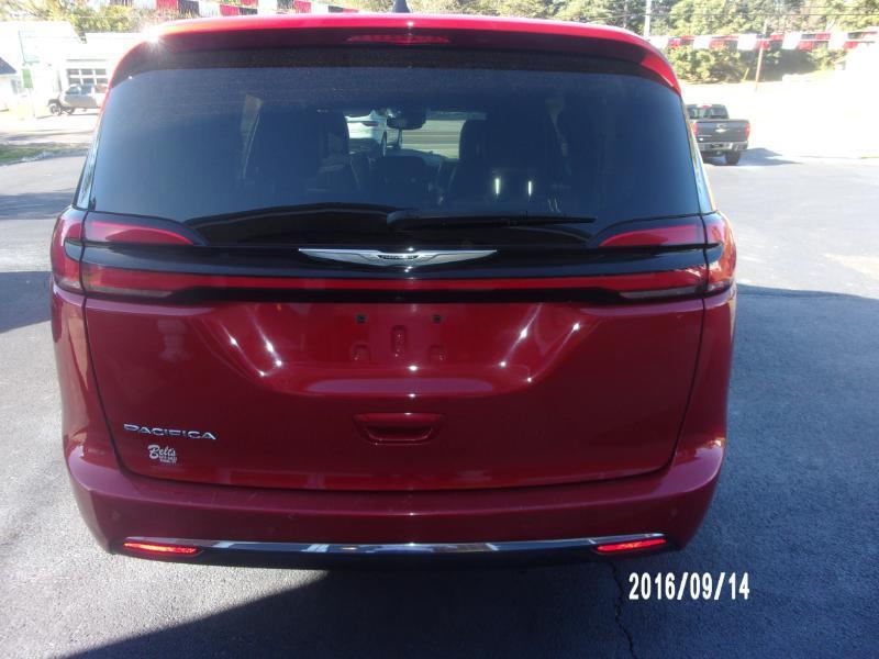 Chrysler Pacifica Select 2025