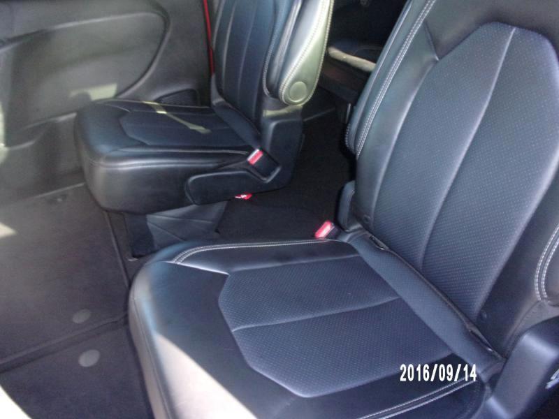 Chrysler Pacifica Select 2025