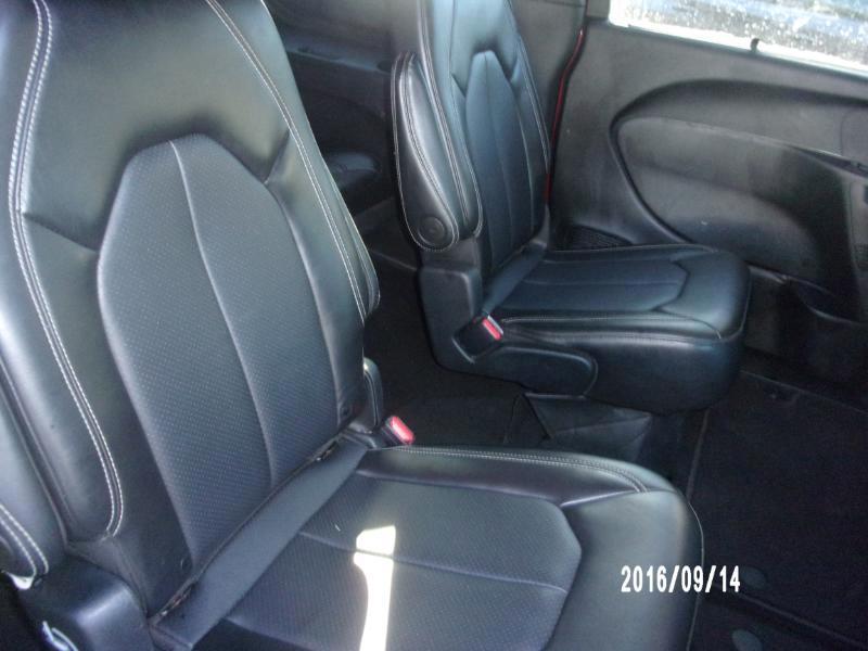 Chrysler Pacifica Select 2025