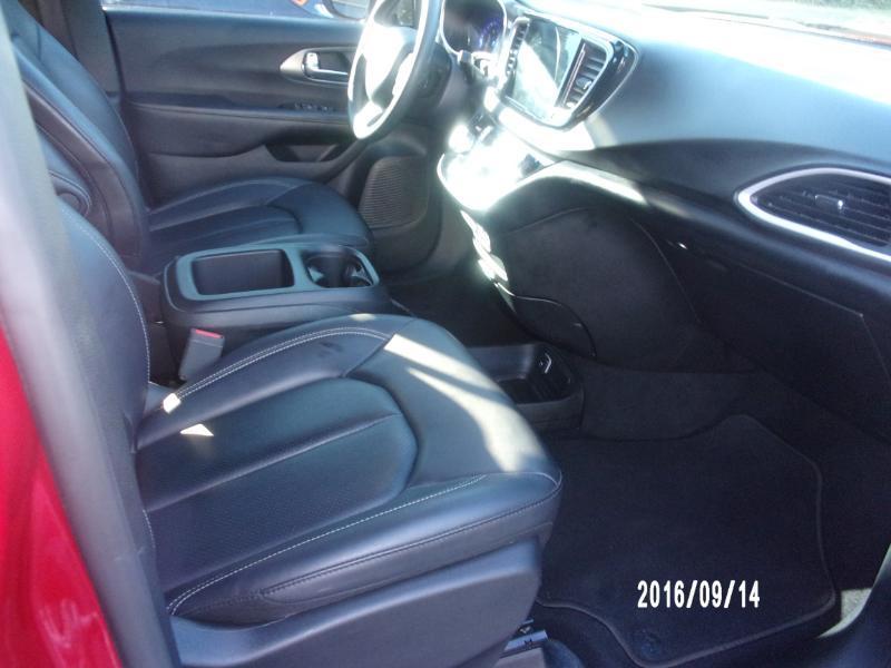 Chrysler Pacifica Select 2025