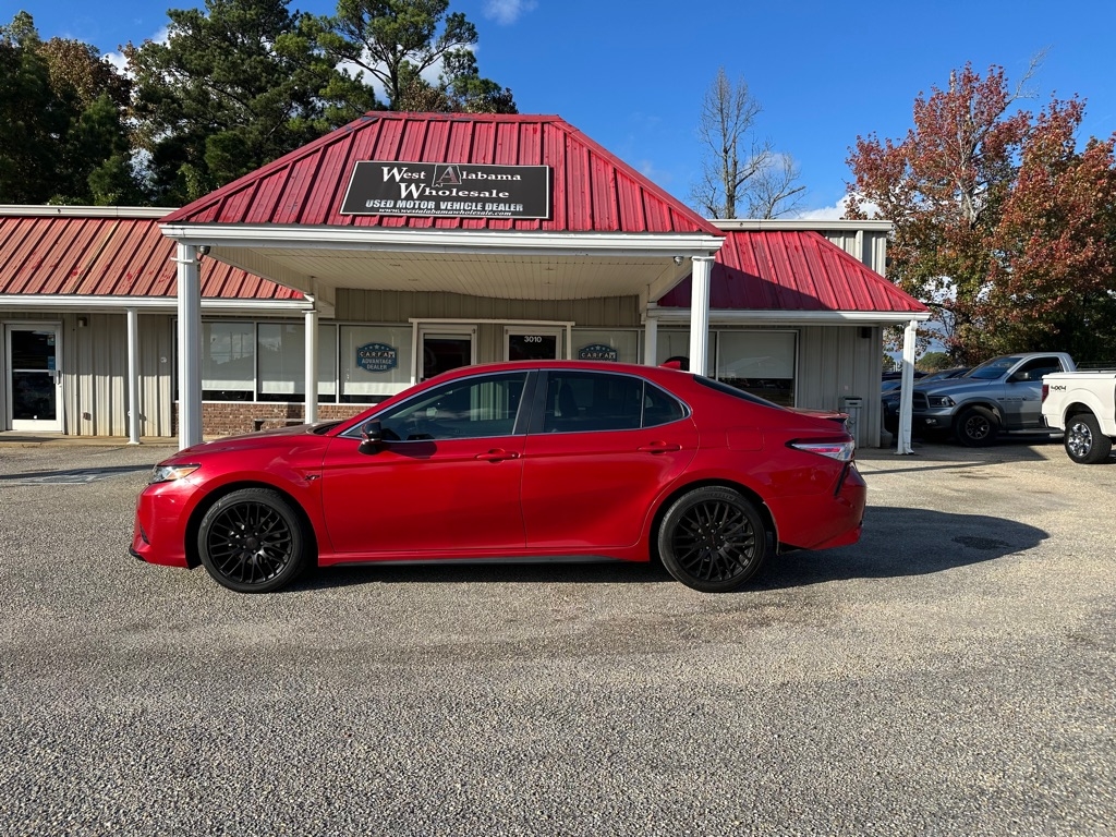 2020 Toyota Camry SE