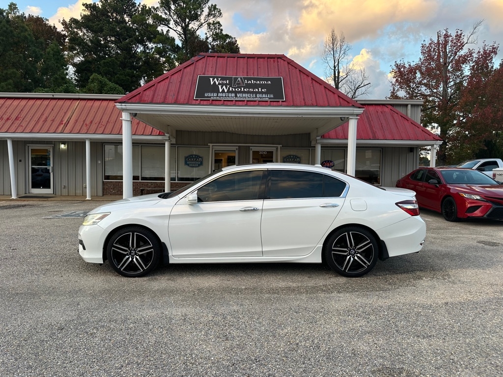 2017 Honda Accord Touring V6 Sedan 6-Spd AT