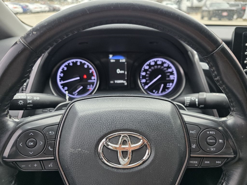 Toyota Camry SE 2021