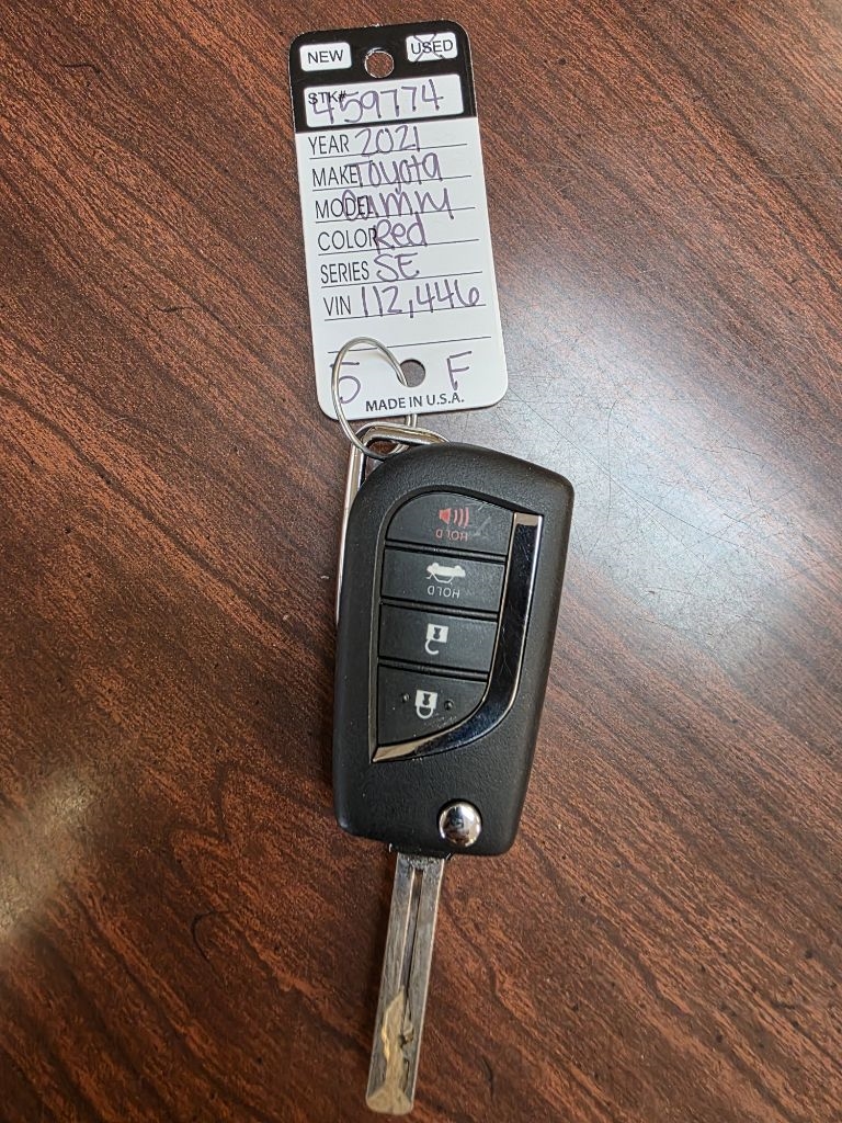 Toyota Camry SE 2021