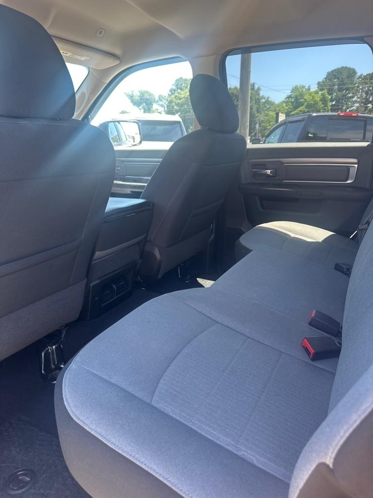 RAM 1500 Classic Tradesman Crew Cab SWB 4WD 2021