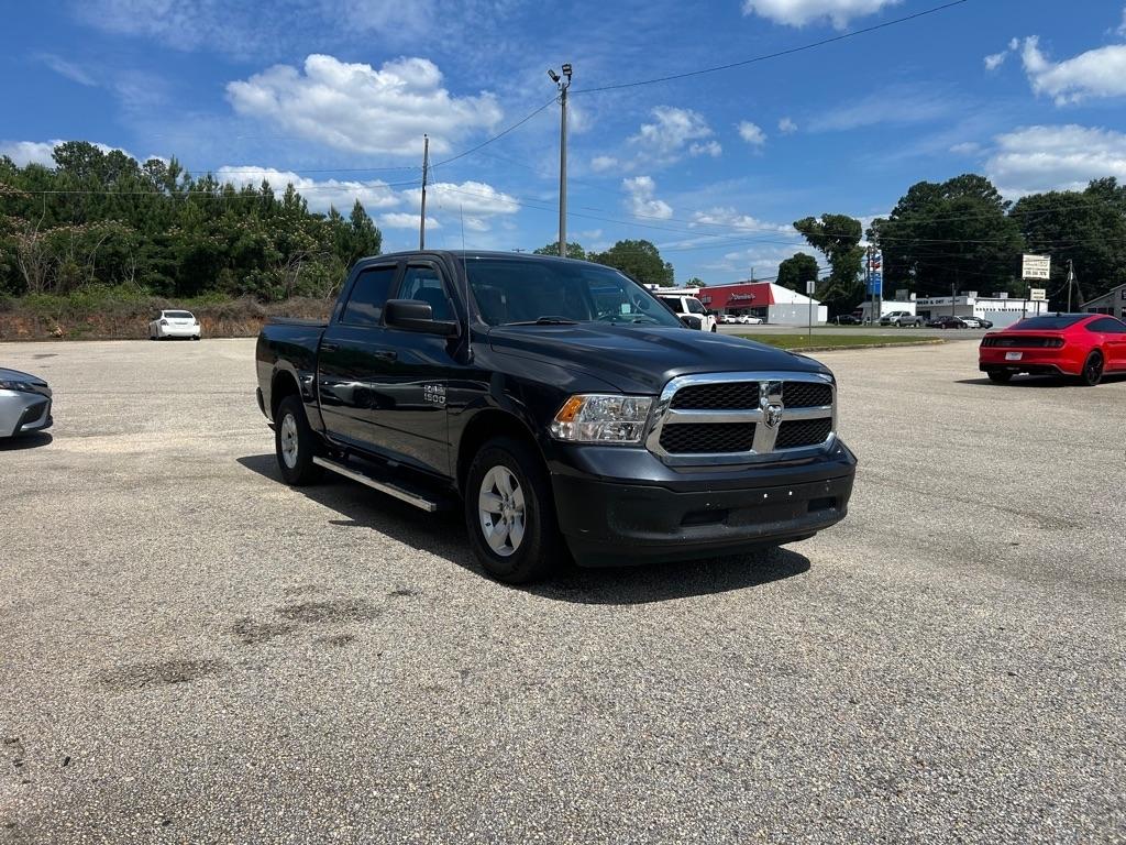 RAM 1500 Classic Tradesman Crew Cab SWB 4WD 2021