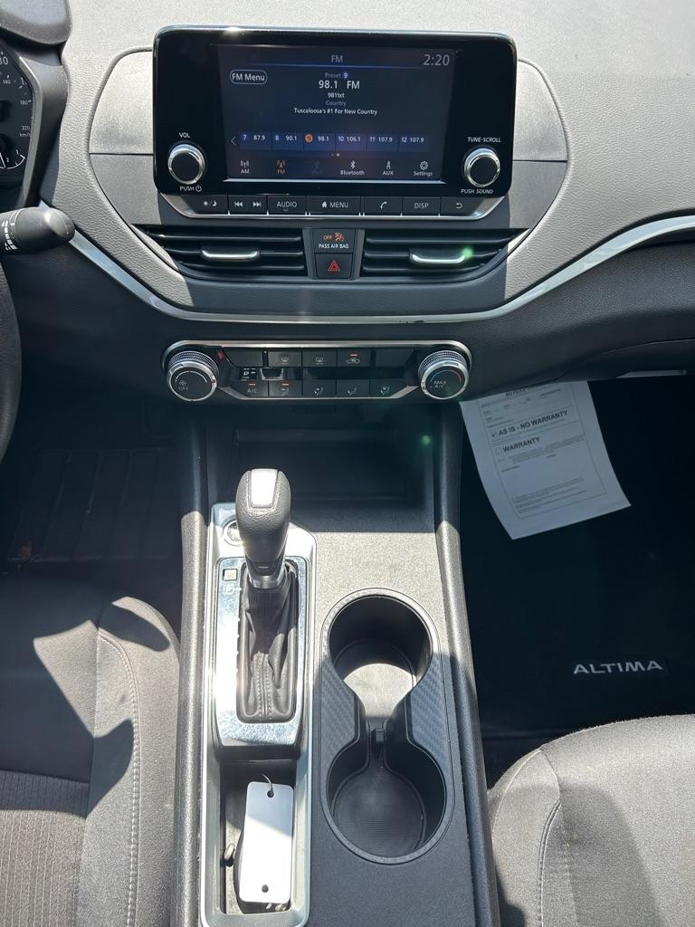 Nissan Altima  2024