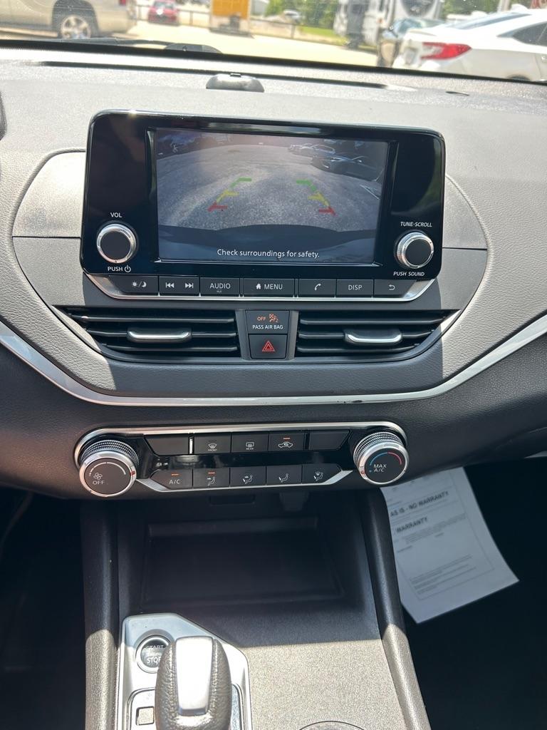 Nissan Altima  2024