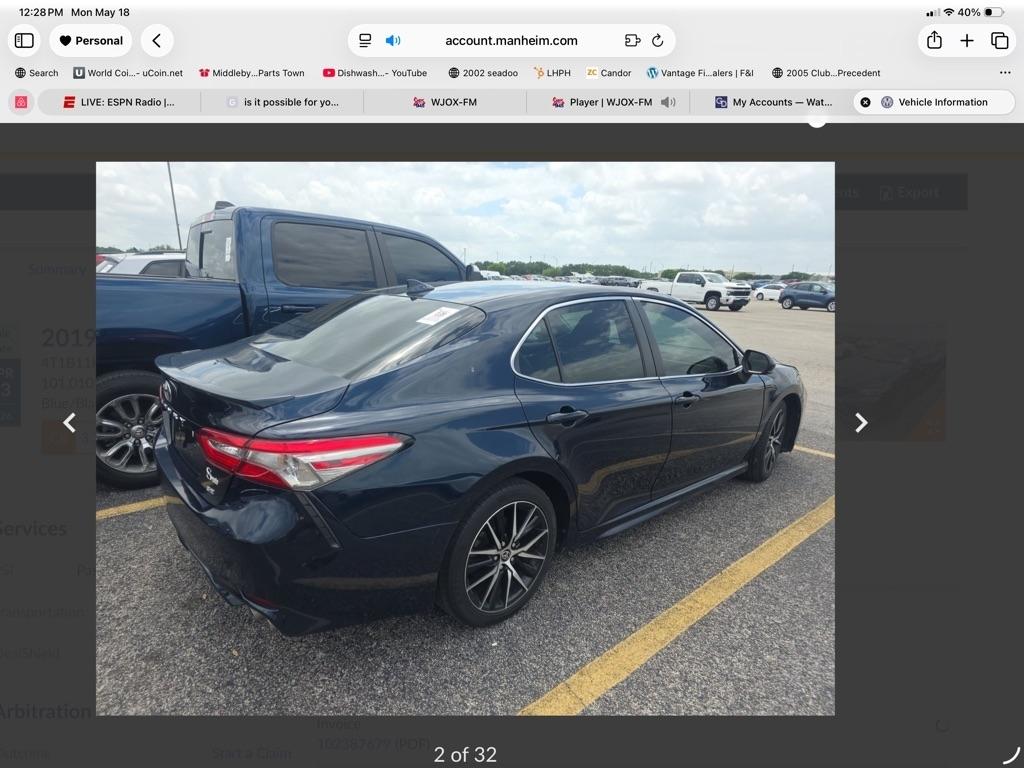 Toyota Camry SE 2019