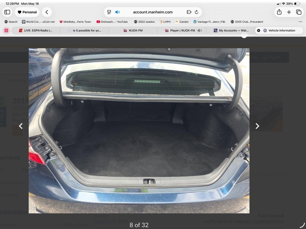 Toyota Camry SE 2019