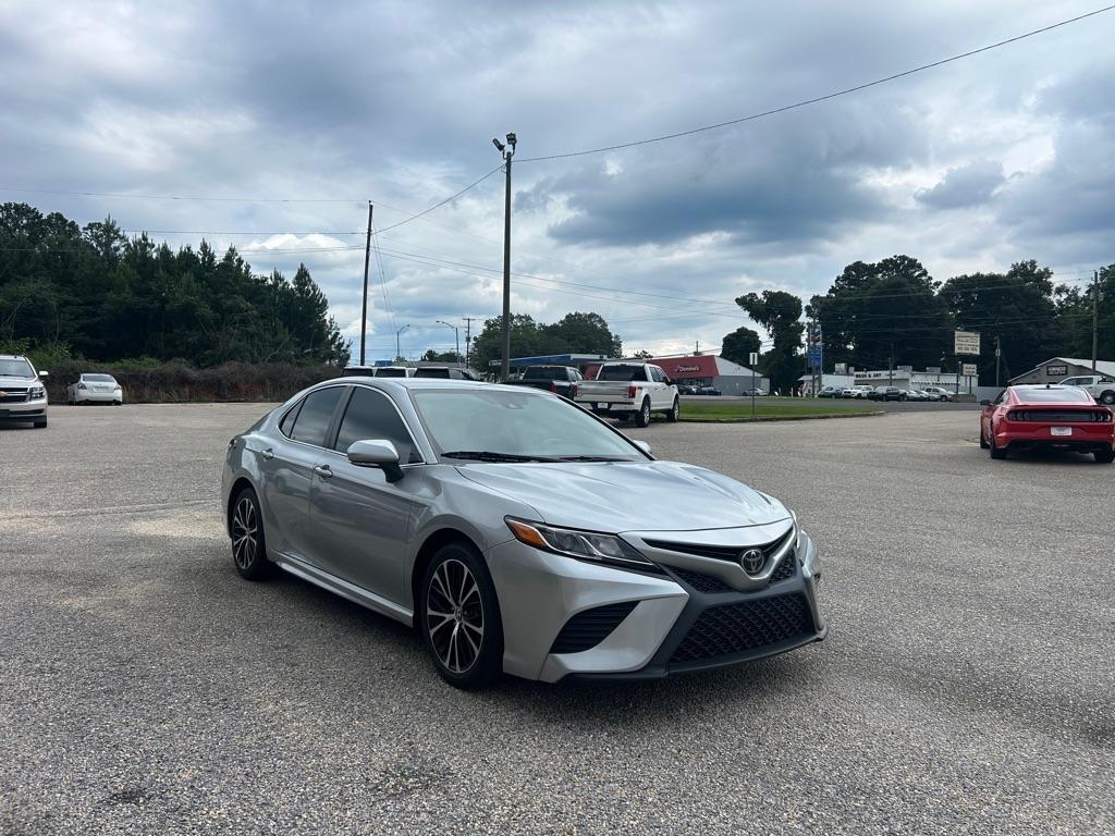 Toyota Camry L 2019