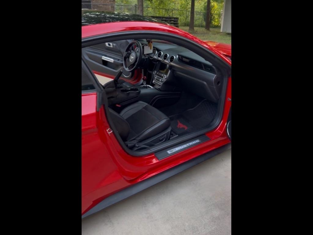 Ford Mustang GT Premium Coupe 2021