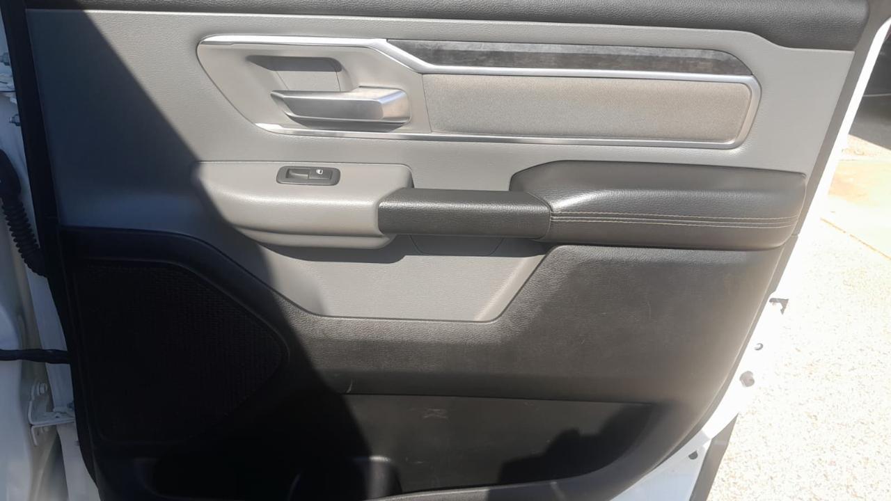 RAM 1500 4WD Crew Cab 140.5" Big Horn 2019
