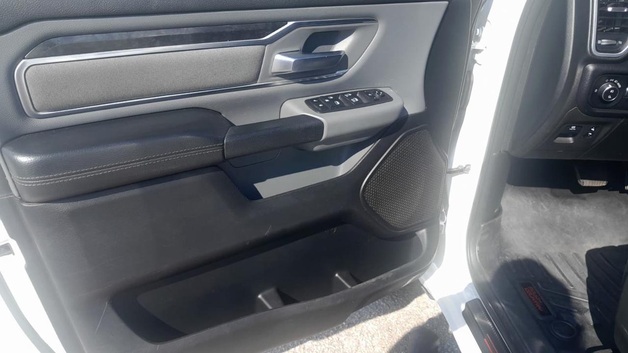 RAM 1500 4WD Crew Cab 140.5" Big Horn 2019