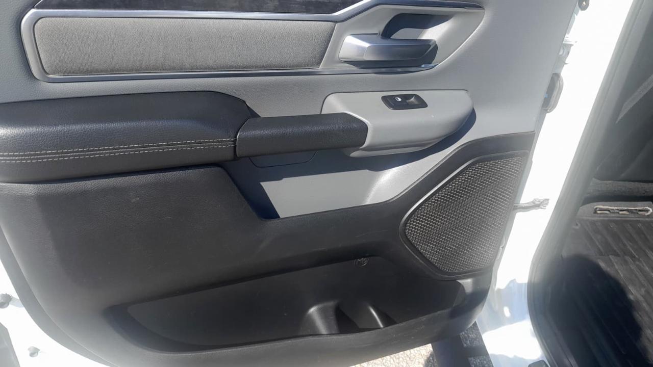 RAM 1500 4WD Crew Cab 140.5" Big Horn 2019